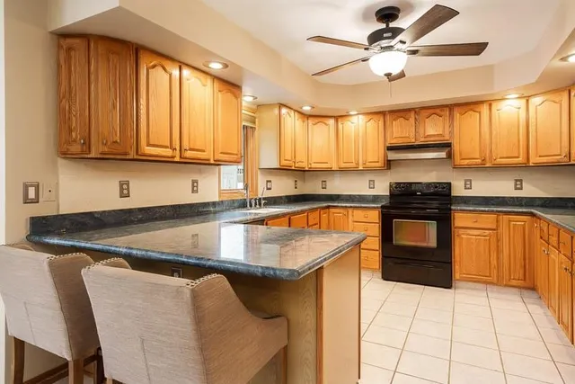 $485,000 | 5517 Winners Circle, Caledonia, IL 61011