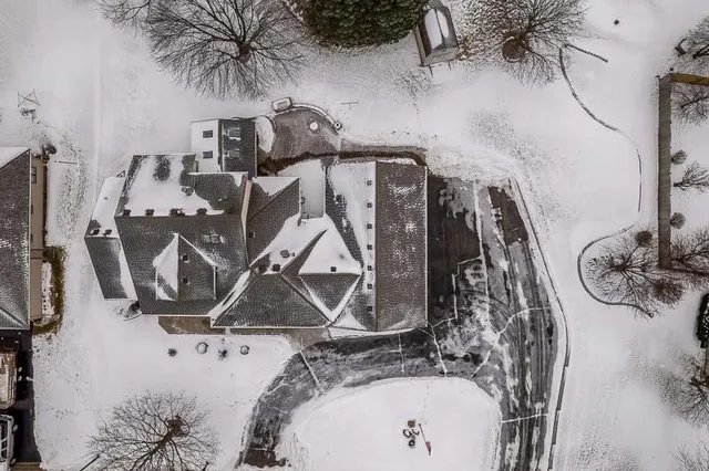 $485,000 | 5517 Winners Circle, Caledonia, IL 61011