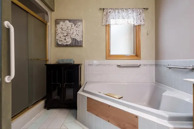 $485,000 | 5517 Winners Circle, Caledonia, IL 61011