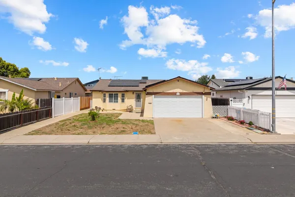 $419,000 | 313 Marty Drive, Manteca, CA 95336