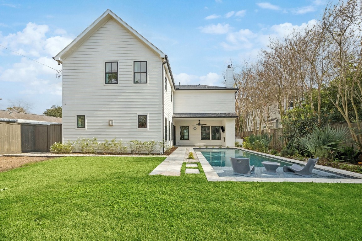 A rare find in Garden Oaks - set on an oversized lot, this home offers the space, privacy, and backyard lifestyle that’s increasingly hard to come by, with room to truly live, entertain, and grow.