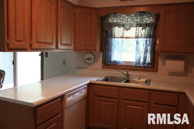 88 Main Street Lowden, IA 52255 - Photo 4 of 17 Gallery Image 4