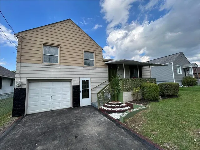 $180,000 | 221 Poplar Street, Monroeville, PA 15146