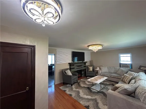 $165,000 | 221 Poplar Street, Monroeville, PA 15146