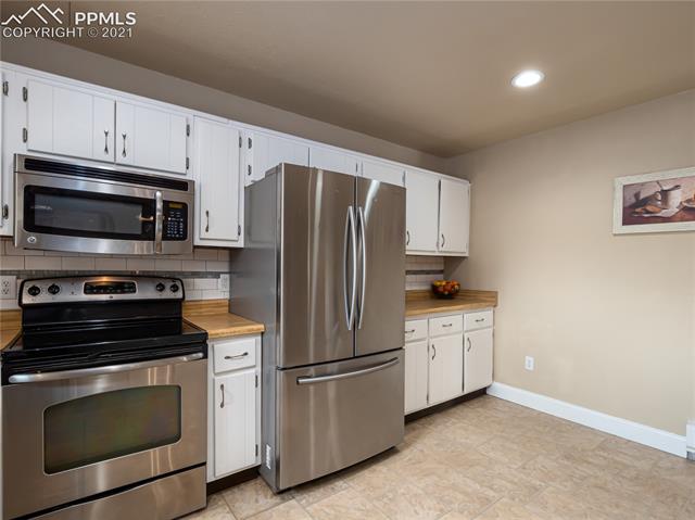 10705 Falling Star Road Fountain, CO 80817 - Photo 16 of 34