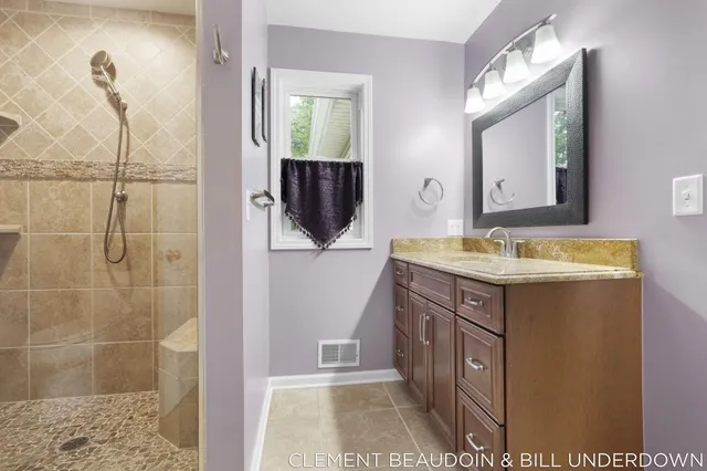 $669,900 | 2339 Forest Trail Circle, Fennville, MI 49408