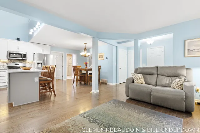 $669,900 | 2339 Forest Trail Circle, Fennville, MI 49408