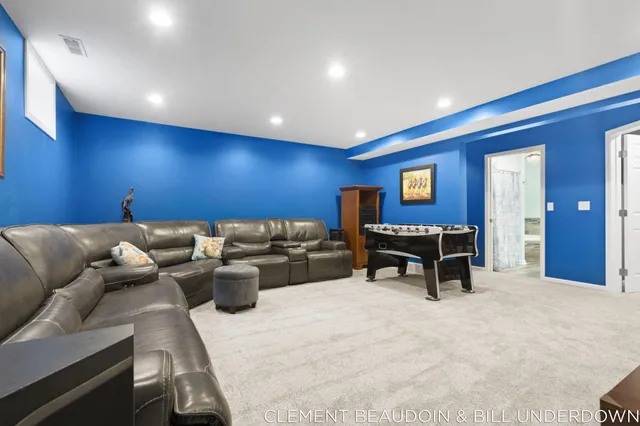 $669,900 | 2339 Forest Trail Circle, Fennville, MI 49408