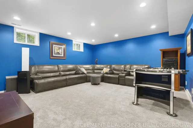 $669,900 | 2339 Forest Trail Circle, Fennville, MI 49408