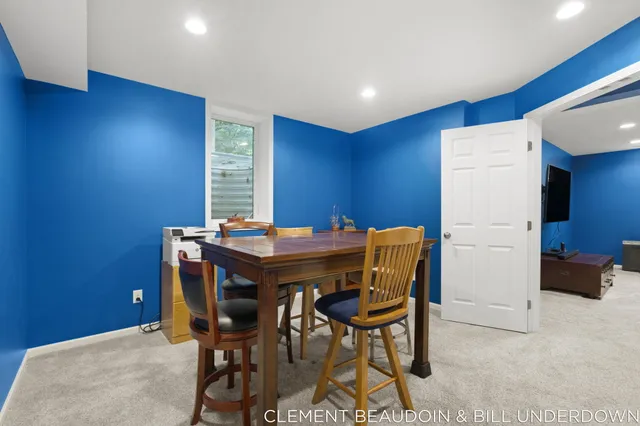 $669,900 | 2339 Forest Trail Circle, Fennville, MI 49408