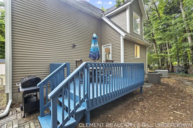 $669,900 | 2339 Forest Trail Circle, Fennville, MI 49408