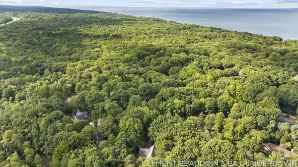 $659,000 | 2339 Forest Trail Circle, Fennville, MI 49408