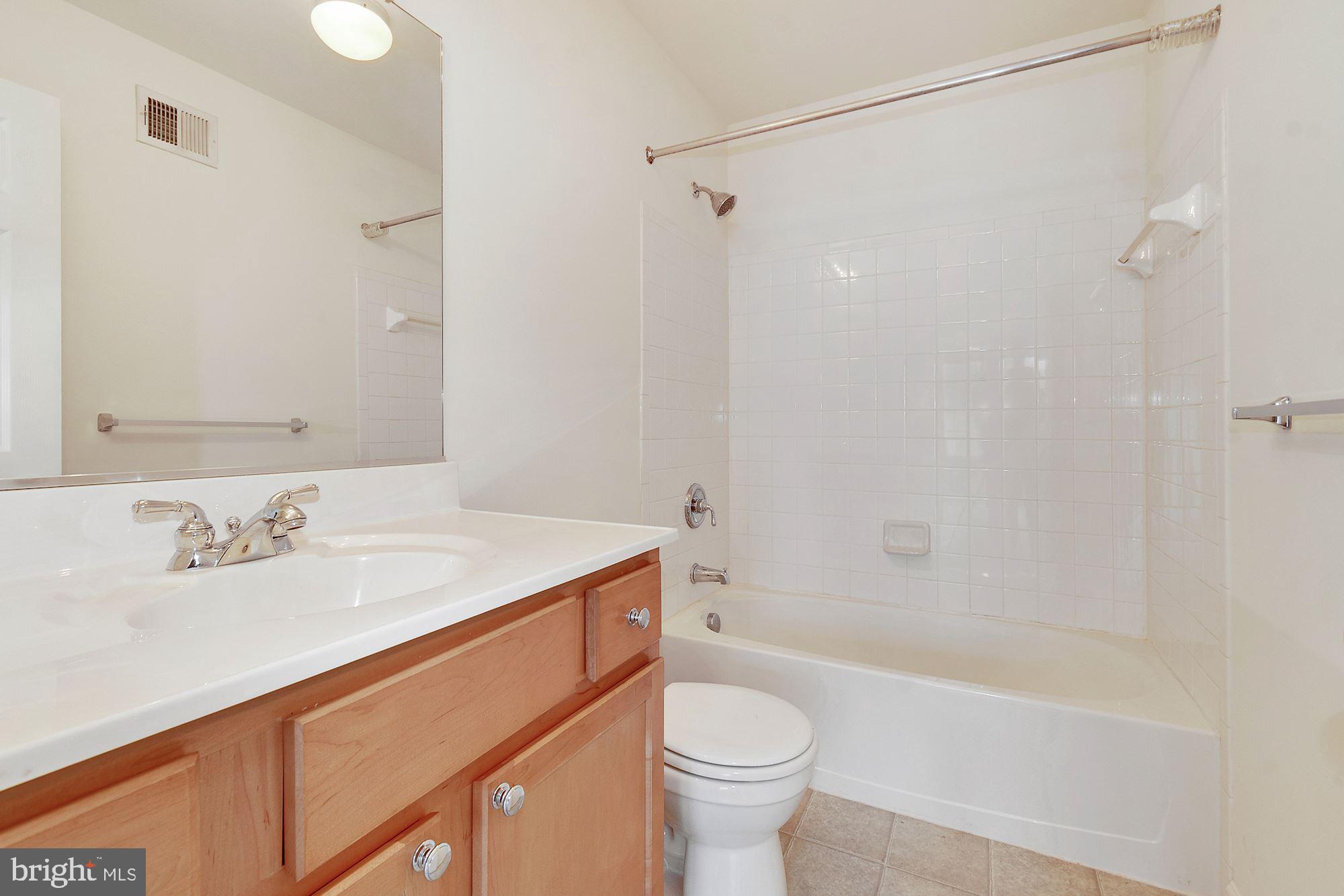 7126 Silverleaf Oak Road, Unit 225 Elkridge, MD 21075 - Photo 24 of 40 Gallery Image 24