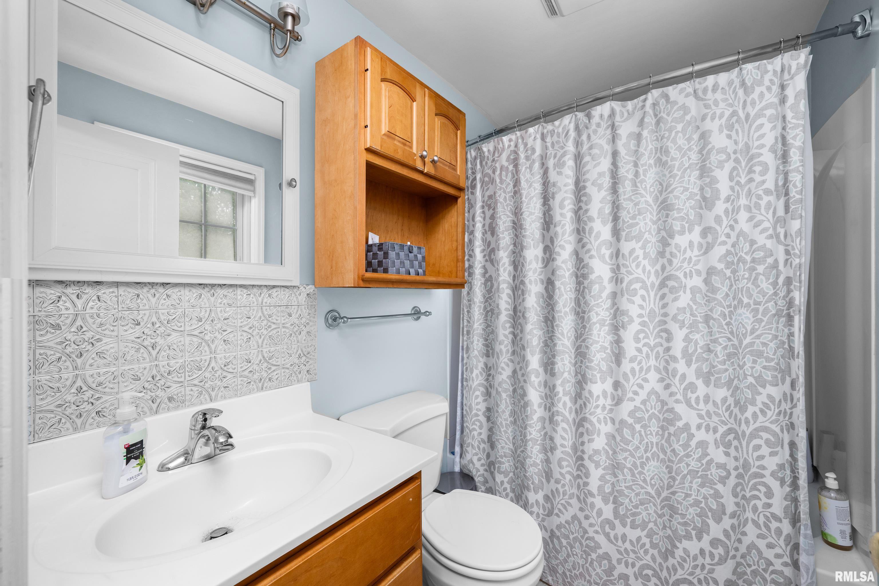 3218 40th Street Moline, IL 61265 - Photo 27 of 37 Gallery Image 27