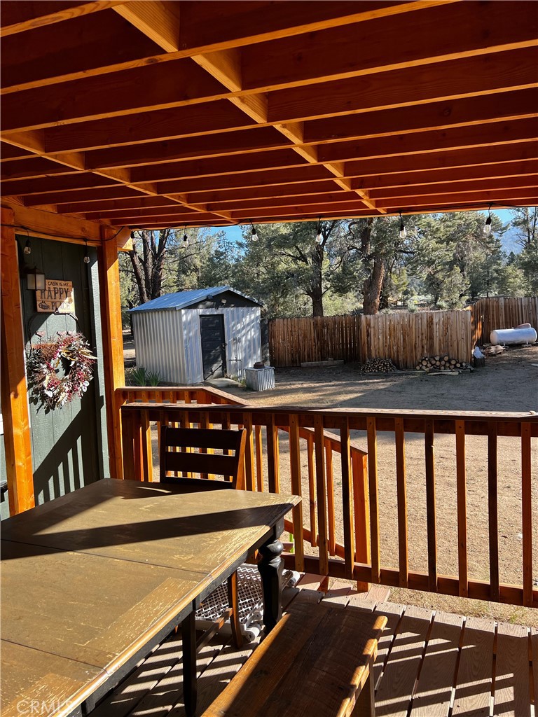 98443 Sierra Meadow Road Inyokern, CA 93527 - Photo 37 of 62 a view of balcony with wooden floor