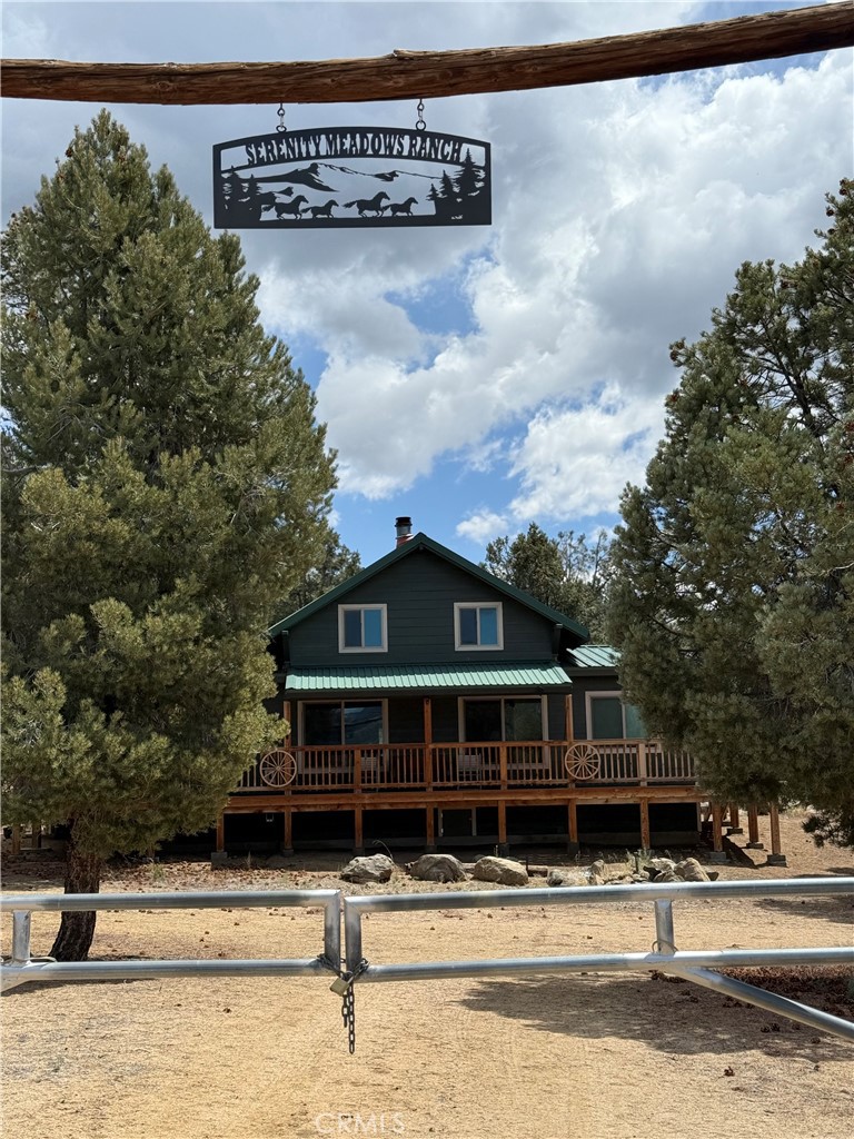 98443 Sierra Meadow Road Inyokern, CA 93527 - Photo 55 of 62 a front view of a house with a yard