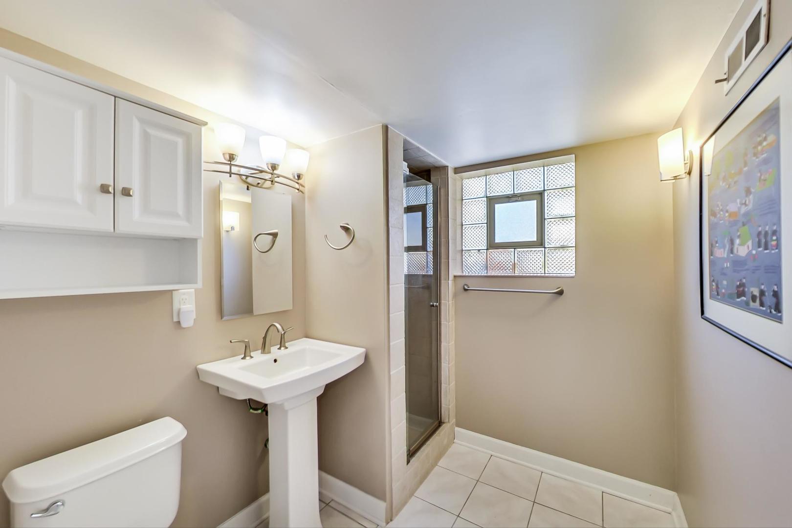 1325 Pfingsten Road Glenview, IL 60025 - Photo 19 of 29