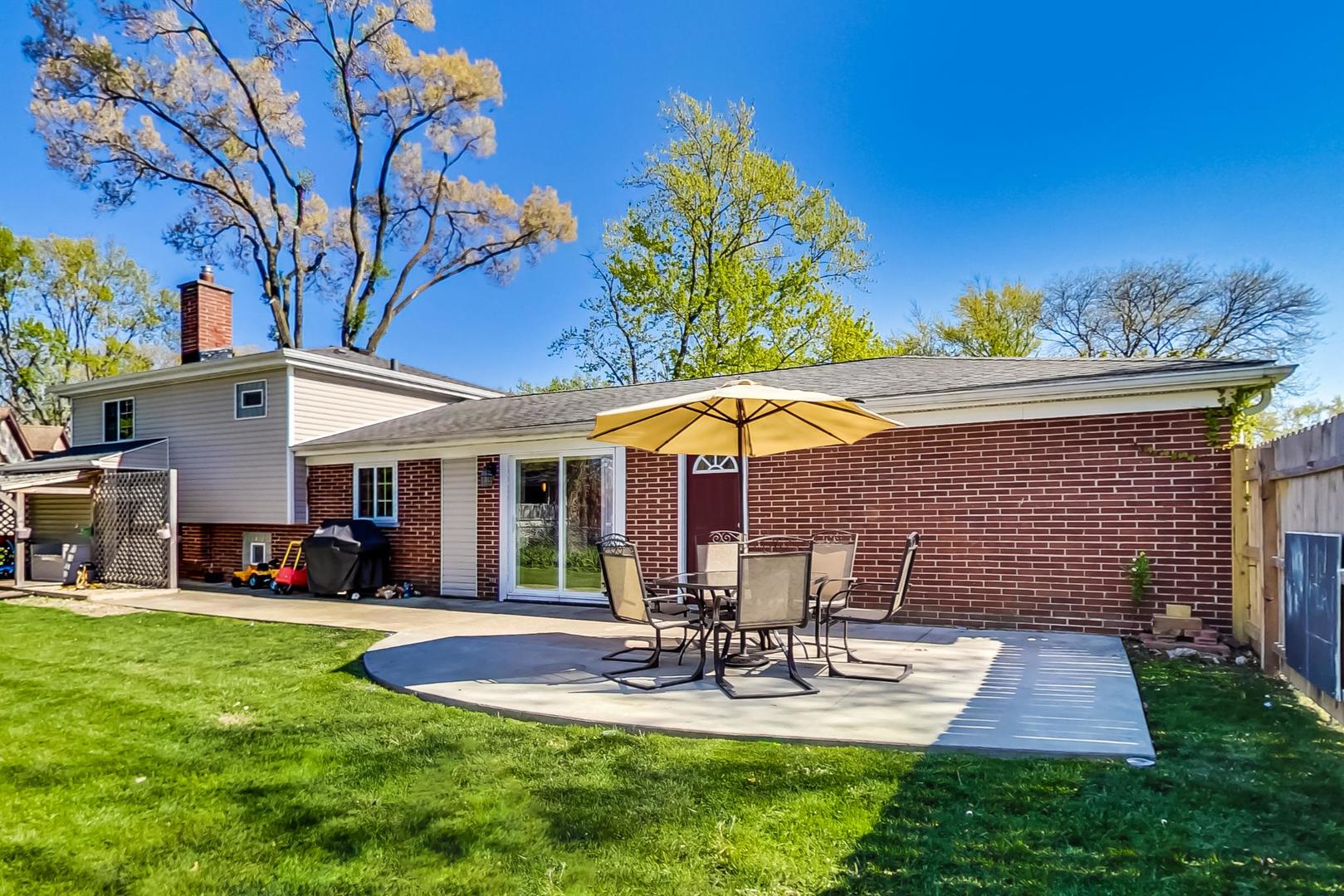1325 Pfingsten Road Glenview, IL 60025 - Photo 20 of 29