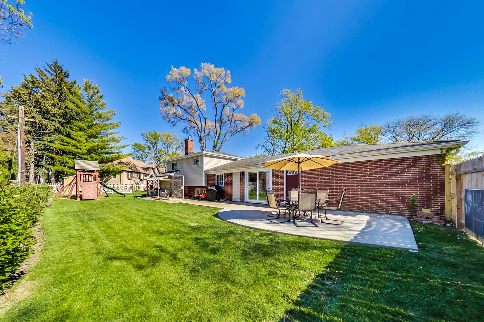 1325 Pfingsten Road Glenview, IL 60025 - Photo 21 of 29