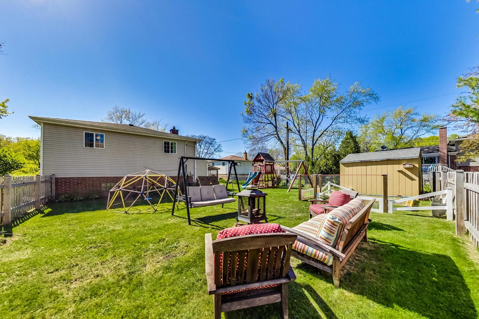1325 Pfingsten Road Glenview, IL 60025 - Photo 23 of 29