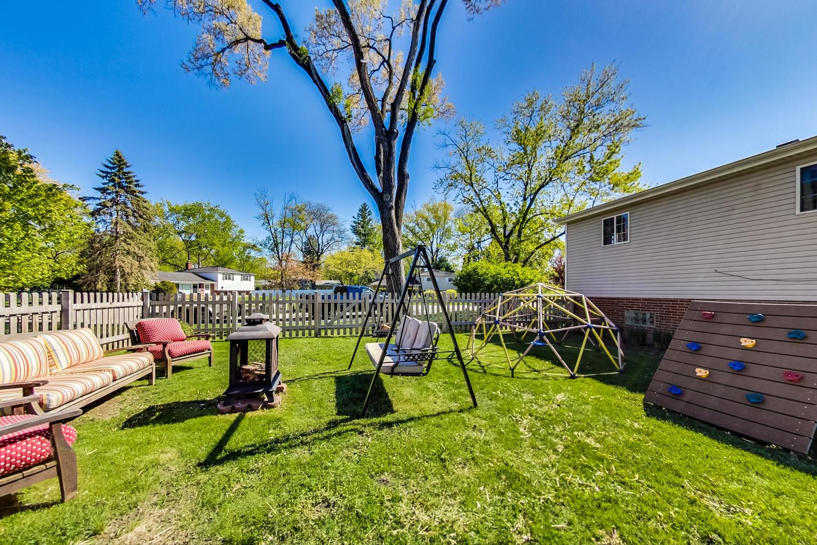 1325 Pfingsten Road Glenview, IL 60025 - Photo 24 of 29