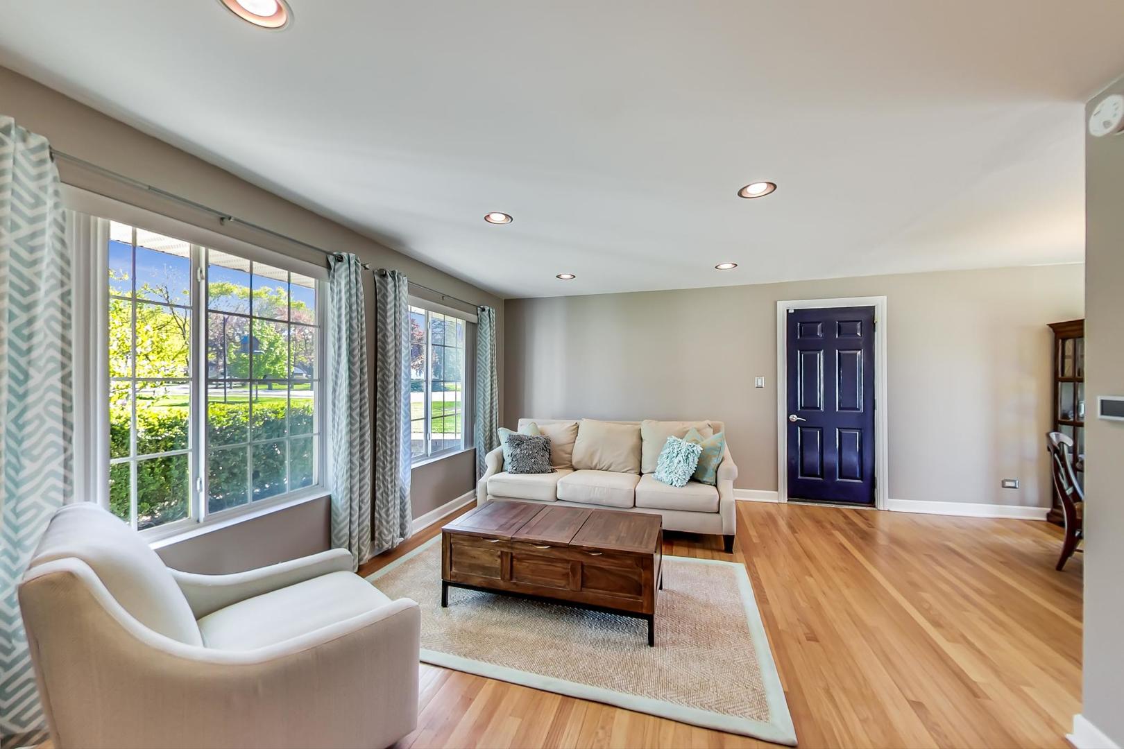 1325 Pfingsten Road Glenview, IL 60025 - Photo 7 of 29