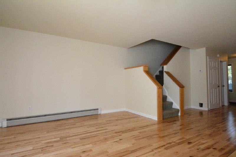 33 Harbor View Road, Unit 902 South Burlington, VT 05403 - Photo 11 of 40 Gallery Image 11