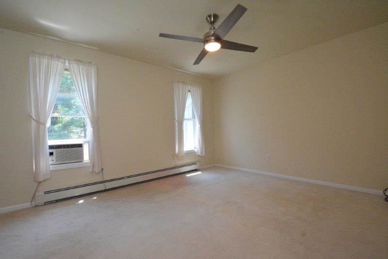 33 Harbor View Road, Unit 902 South Burlington, VT 05403 - Photo 17 of 40 Gallery Image 17