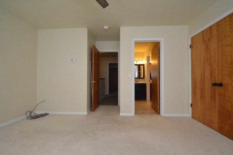 33 Harbor View Road, Unit 902 South Burlington, VT 05403 - Photo 18 of 40 Gallery Image 18