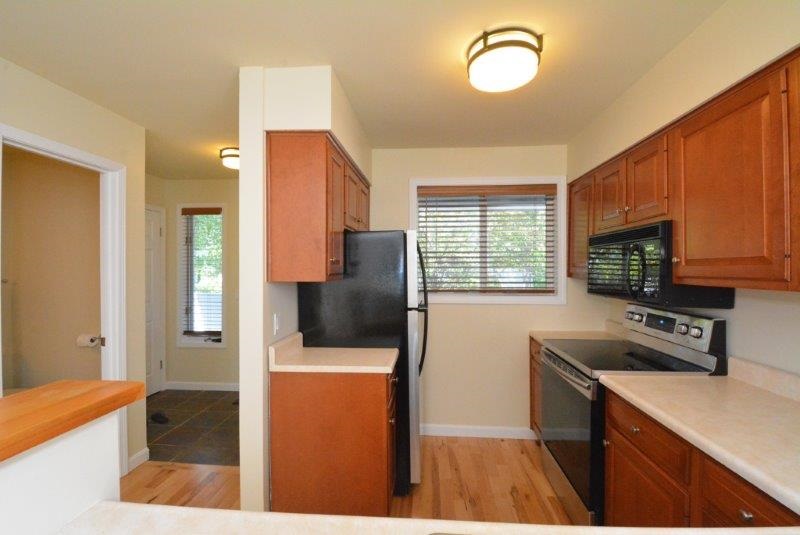 33 Harbor View Road, Unit 902 South Burlington, VT 05403 - Photo 3 of 40 Gallery Image 3