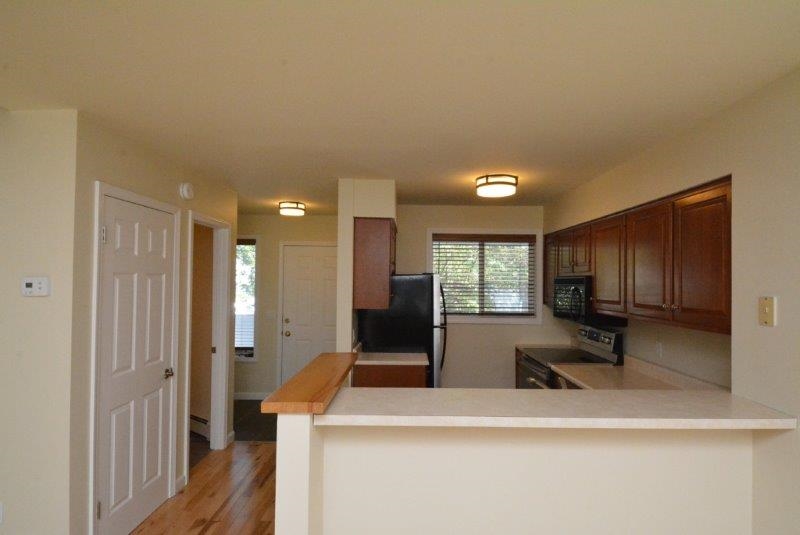 33 Harbor View Road, Unit 902 South Burlington, VT 05403 - Photo 36 of 40 Gallery Image 36