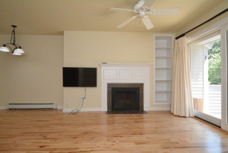 33 Harbor View Road, Unit 902 South Burlington, VT 05403 - Photo 10 of 40 Gallery Image 10