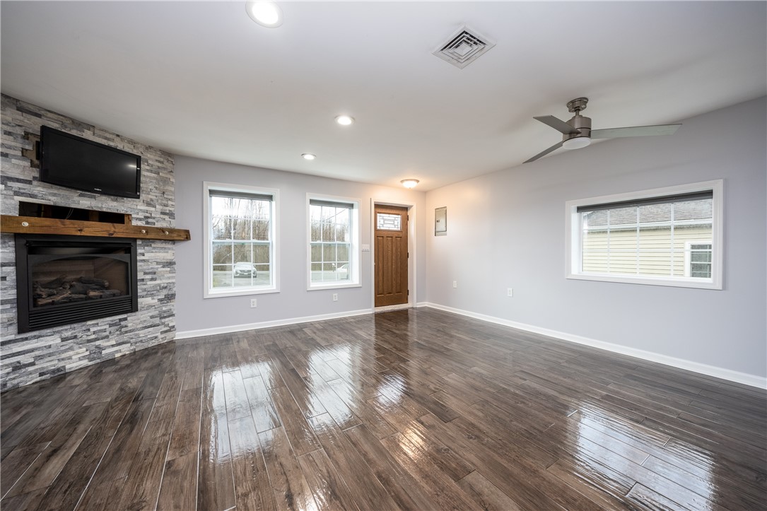 64 Pease Road Spencerport, NY 14559 - Photo 3 of 26