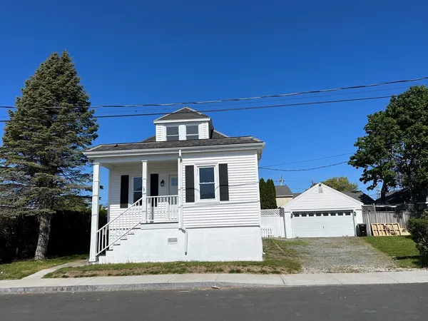 $3,000 | 5 Almy Street, South Dartmouth, MA 02748