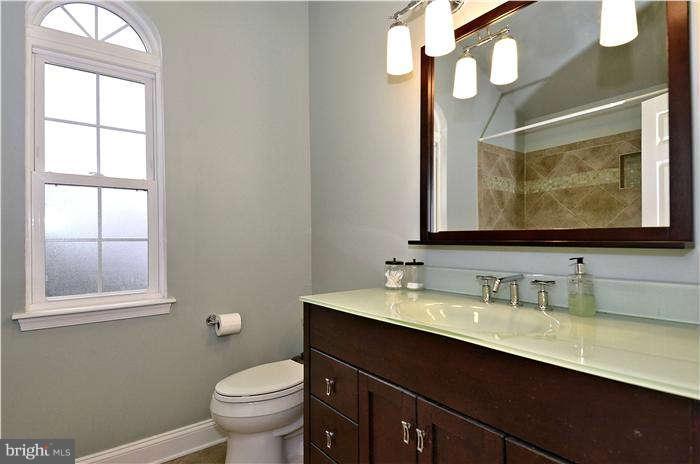 1506 Sharon Drive Silver Spring, MD 20910 - Photo 16 of 30 Bath (Master)