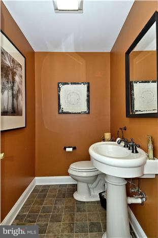 1506 Sharon Drive Silver Spring, MD 20910 - Photo 10 of 30 Bath