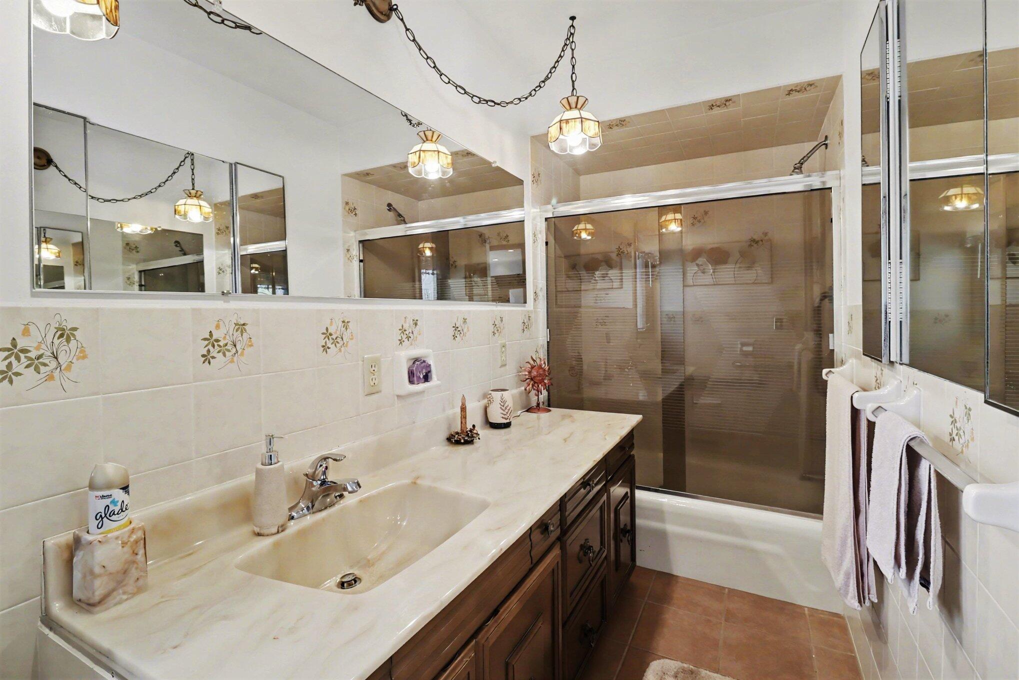 6302 East Interlochen Road Fountain, MI 49410 - Photo 13 of 34 Primary Bathroom