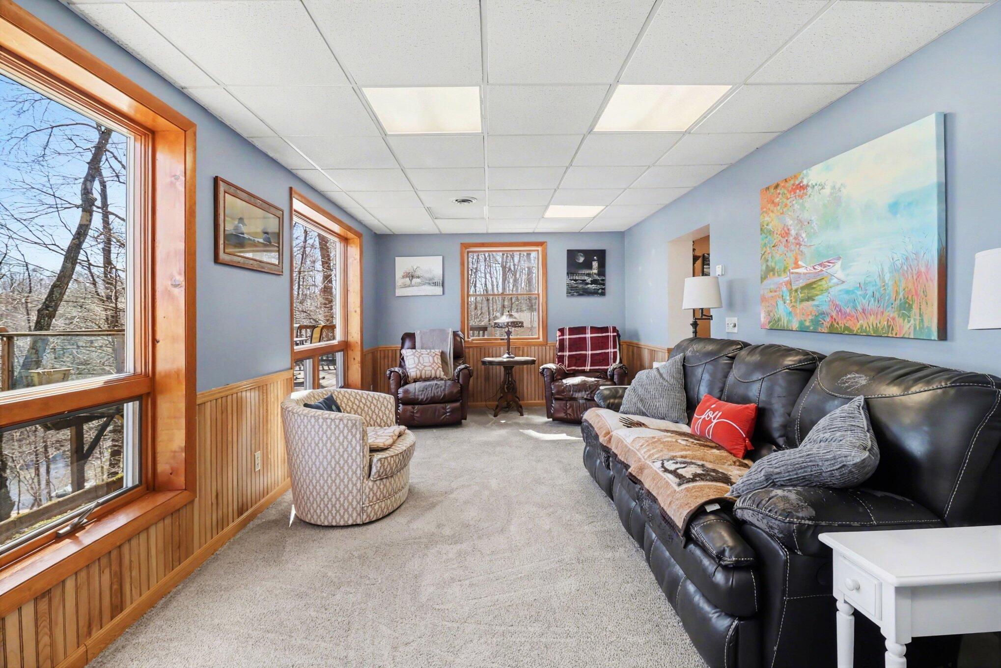 6302 East Interlochen Road Fountain, MI 49410 - Photo 21 of 34 Family Room