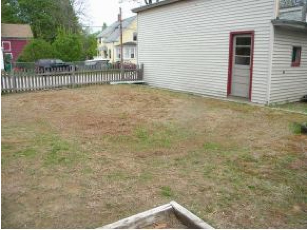 31 Winter Street Rochester, NH 03867 - Photo 14 of 24