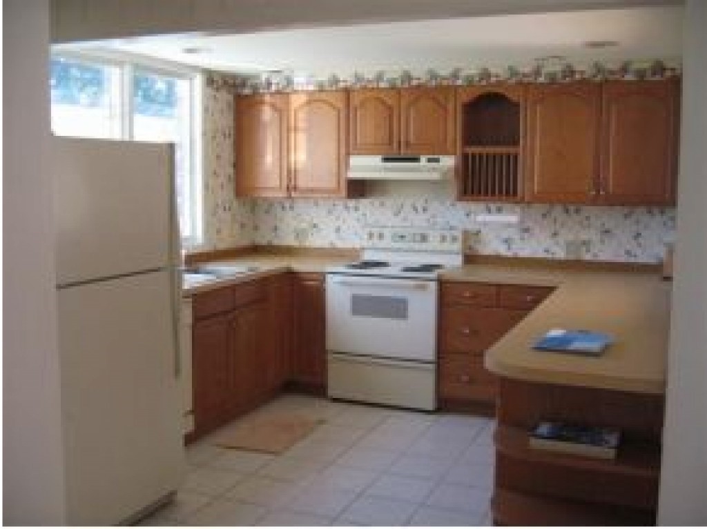 31 Winter Street Rochester, NH 03867 - Photo 3 of 24
