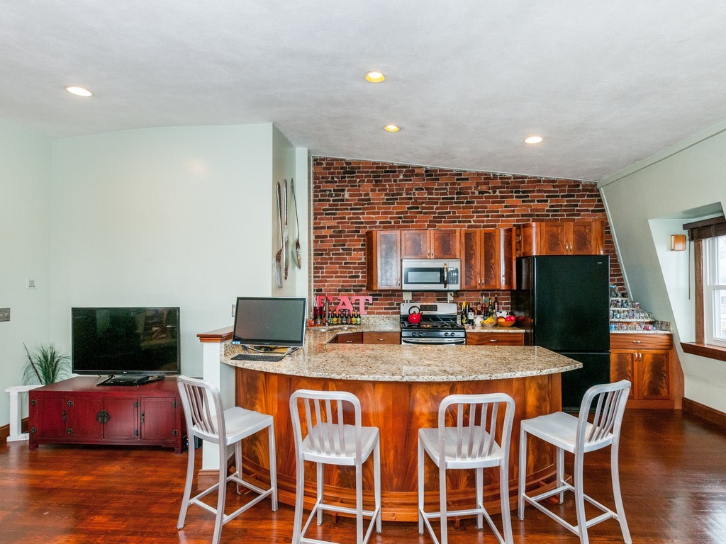 172 Bunker Hill Street, Unit 3 Boston, MA 02129 - Photo 2 of 14