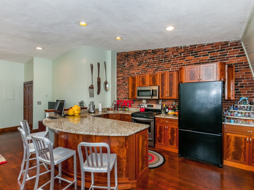 172 Bunker Hill Street, Unit 3 Boston, MA 02129 - Photo 3 of 14