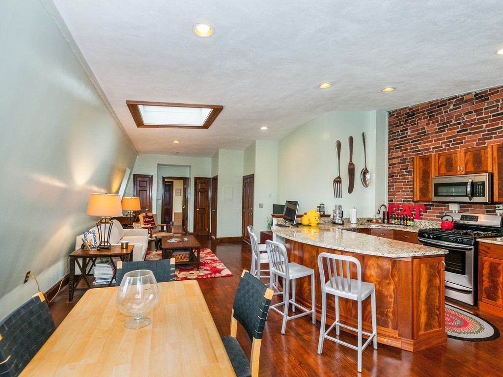 172 Bunker Hill Street, Unit 3 Boston, MA 02129 - Photo 6 of 14