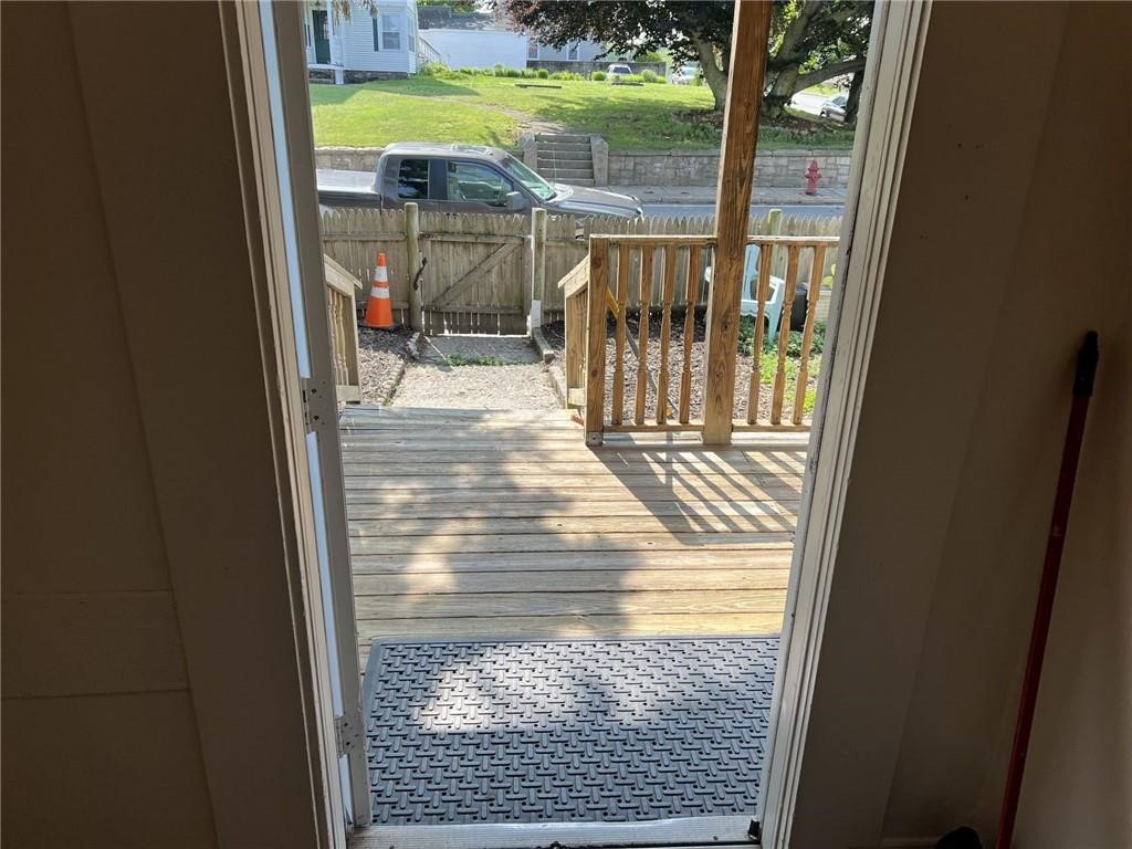 635 Park Avenue Woonsocket, RI 02895 - Photo 4 of 17