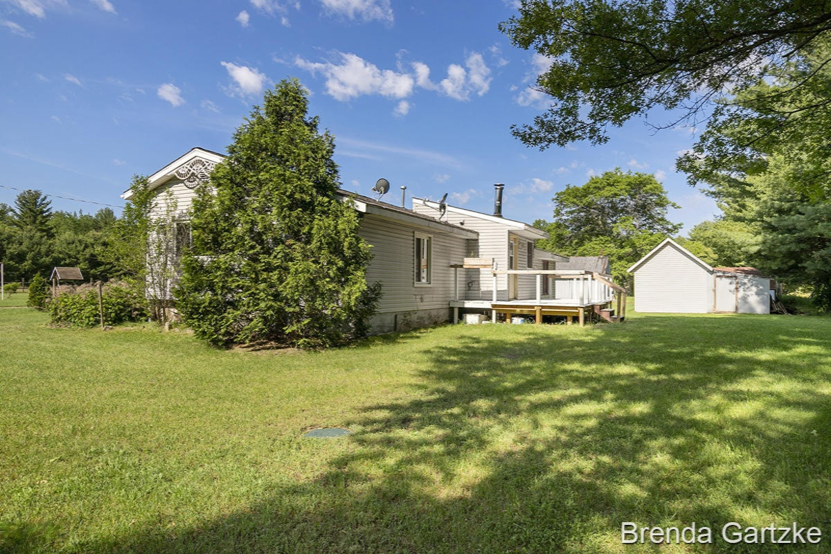8303 Garbow Road Howard City, MI 49329 - Photo 25 of 28 IMG_1024