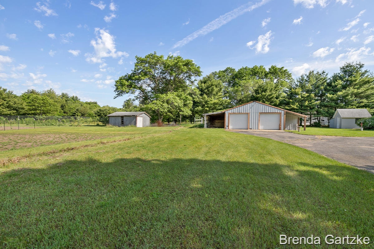 8303 Garbow Road Howard City, MI 49329 - Photo 28 of 28 IMG_1027