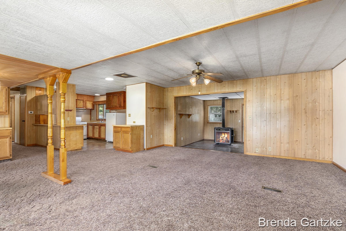 8303 Garbow Road Howard City, MI 49329 - Photo 7 of 28 IMG_1006