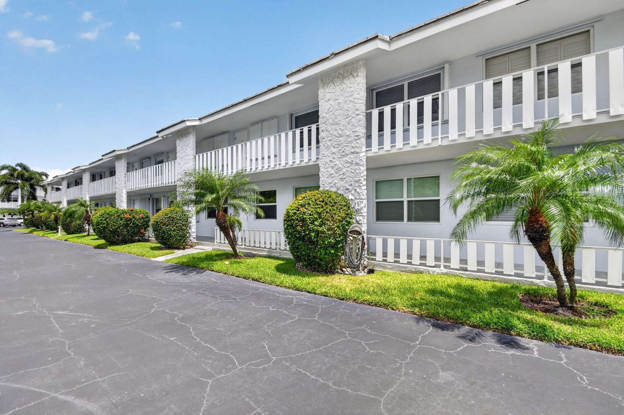 5520 North Ocean Boulevard, Unit 110 Ocean Ridge, FL 33435 - Photo 4 of 108 3-web-or-mls-DSC_6812