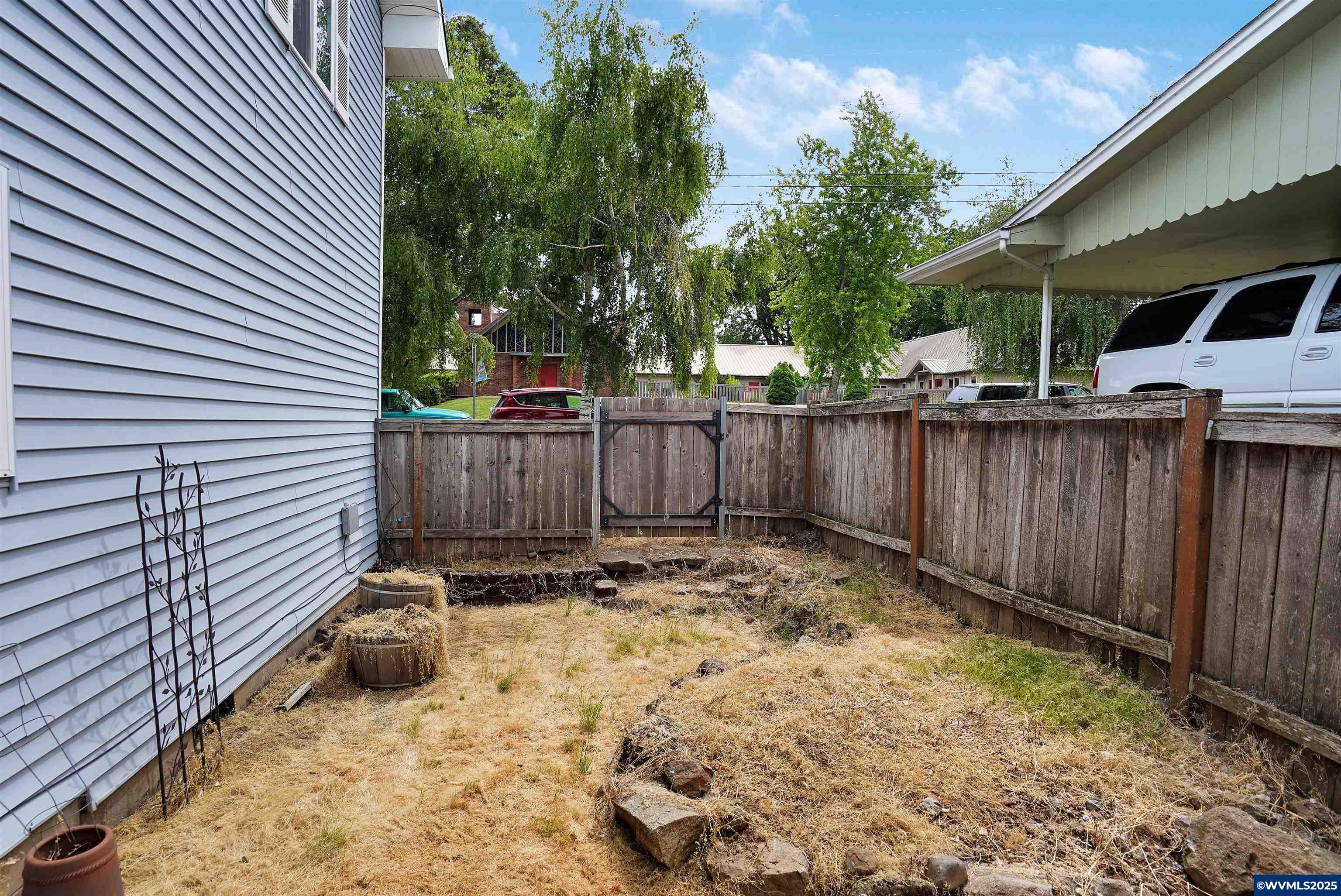 251 Fairview Street Silverton, OR 97381 - Photo 46 of 50