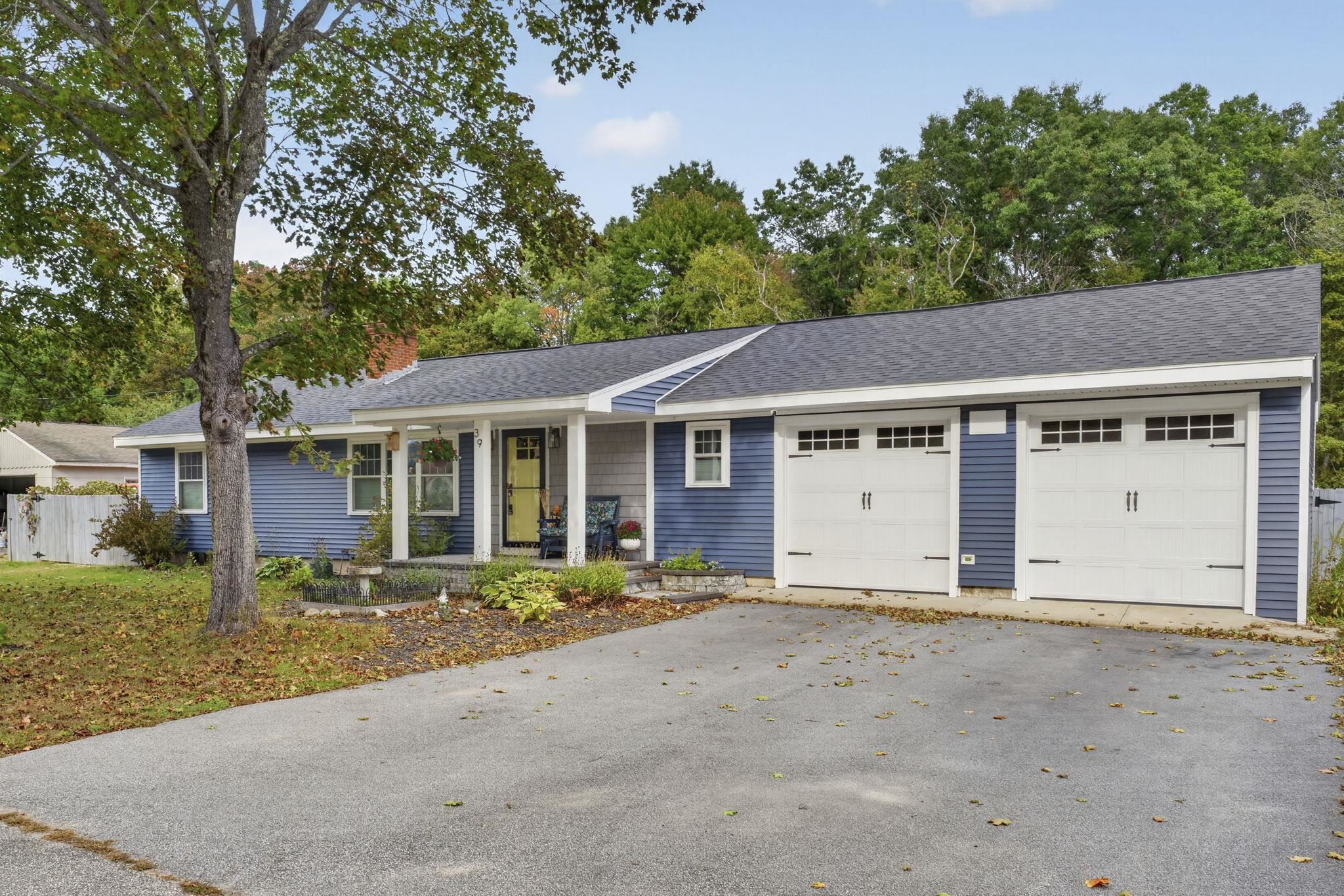 39 North Reading Street Hooksett, NH 03104 - Photo 1 of 46 Gallery Image 1